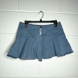 < Denim Flared Micro Mini Skirt Size 6 >